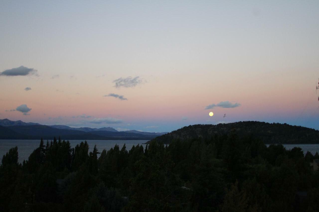 Bed and Breakfast Pajaro Azul San Carlos de Bariloche Esterno foto